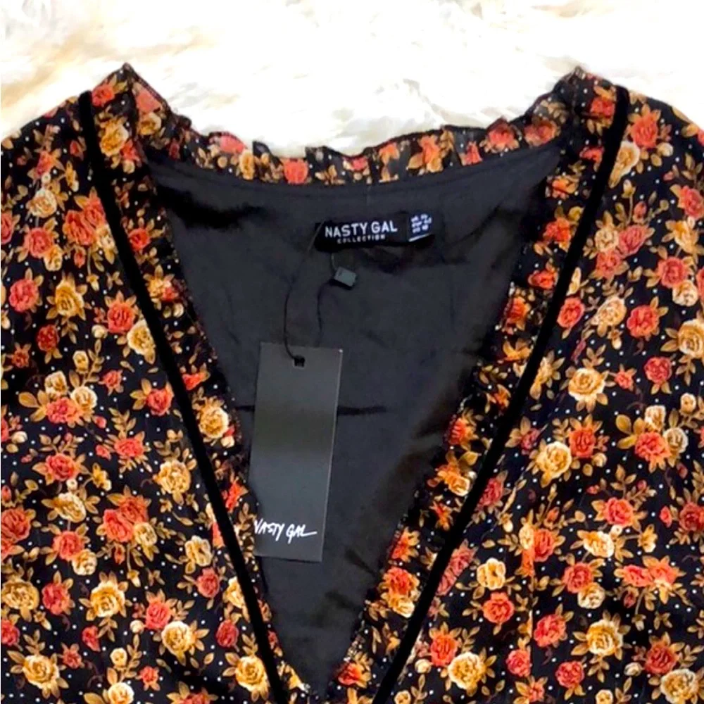 ❤️ NASTY GAL ❤️ COLLECTION FLORAL BABY DOLL MINI DRESS . - Picture 9 of 9